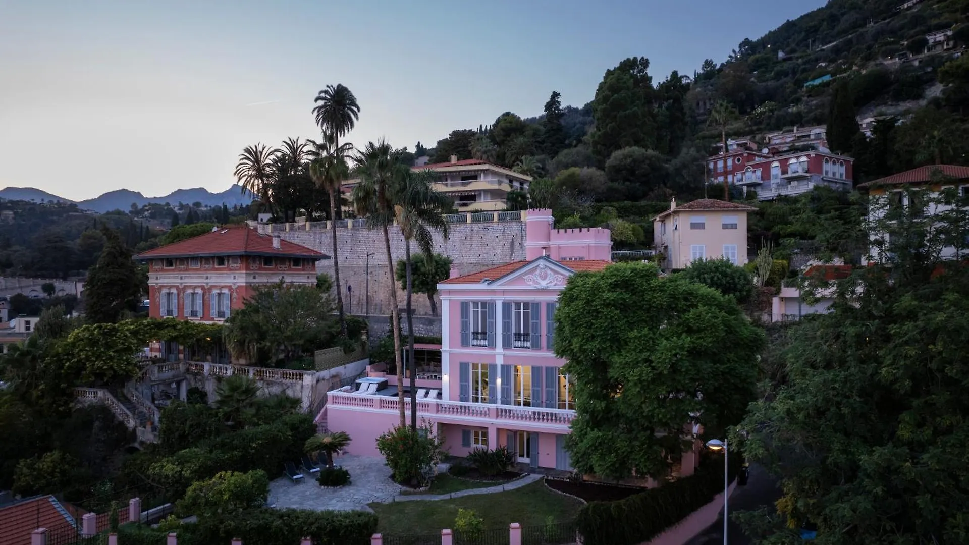 Villa Fantaisie Menton 0*,  Francie