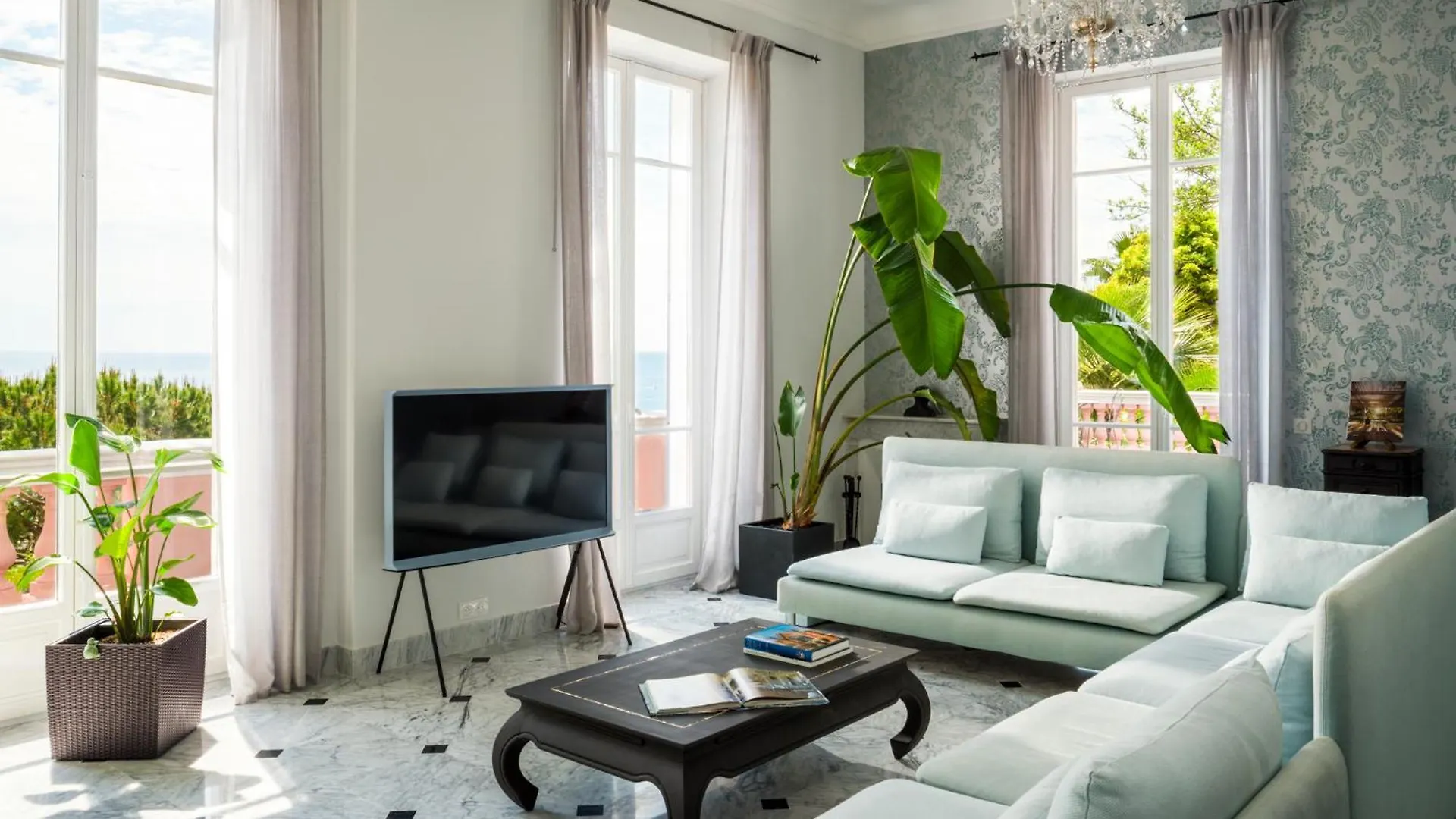 Villa Fantaisie Menton 0*,  France